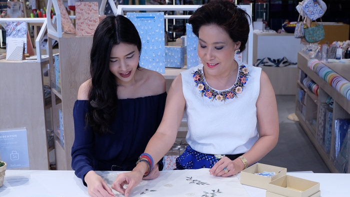 PINN Creative Space ชวนคุณบอกรักแม่